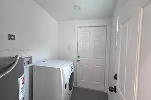 1795 NE 175th St, North Miami Beach, FL 33162 - Photo 9