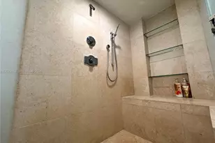450 Alton Rd, Miami Beach, FL 33139 - Photo 17
