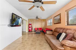 321 NW 96th Ave, Pembroke Pines, FL 33024 - Photo 25