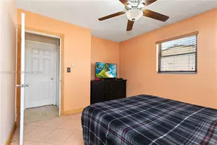 321 NW 96th Ave, Pembroke Pines, FL 33024 - Photo 11