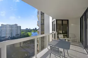 20185 E Country Club Dr, Aventura, FL 33180 - Photo 23