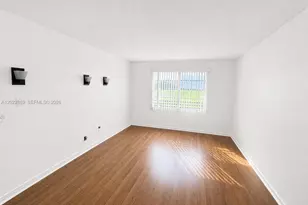 1200 SW 125th Ave, Pembroke Pines, FL 33027 - Photo 3
