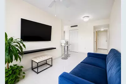 2899 Collins Ave #1042, Miami Beach, FL 33140 - Photo 5