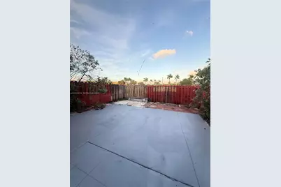 18615 NW 84th Pl #103-1, Hialeah, FL 33015 - Photo 3