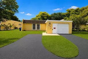 7332 Bay Hill Dr, Hialeah, FL 33015 - Photo 1