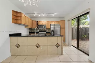 1530 W Harmony Lake Cir, Davie, FL 33324 - Photo 15