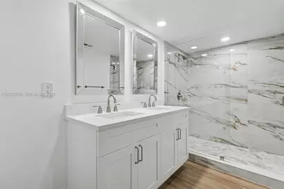 1530 W Harmony Lake Cir, Davie, FL 33324 - Photo 27