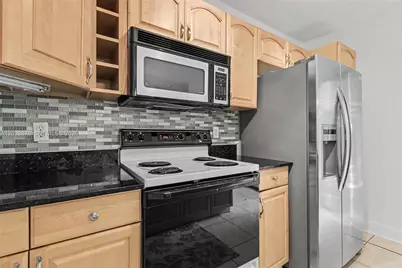 1530 W Harmony Lake Cir, Davie, FL 33324 - Photo 25