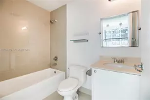 60 SW 13th St, Miami, FL 33130 - Photo 13