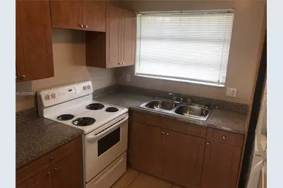 13315 Alexandria Dr #3, Opa-Locka, FL 33054 - Photo 1