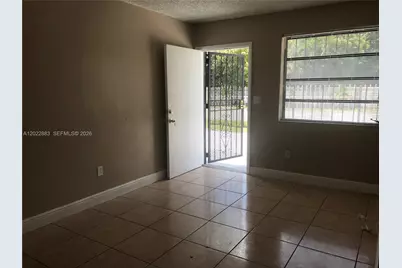 13315 Alexandria Dr #3, Opa-Locka, FL 33054 - Photo 3