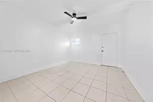 1300 Lincoln Rd, Miami Beach, FL 33139 - Photo 13