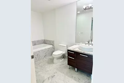 244 Biscayne Blvd #1805, Miami, FL 33132 - Photo 13