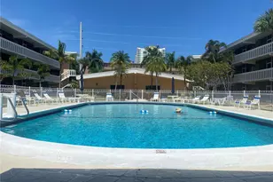 201 NE 14th Ave, Hallandale Beach, FL 33009 - Photo 9