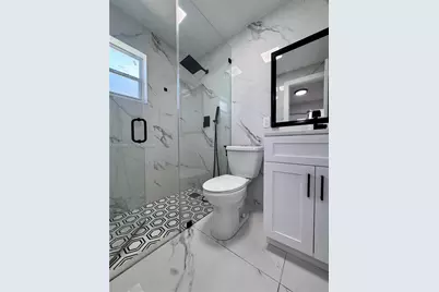 9310 SW 43rd St, Miami, FL 33165 - Photo 9