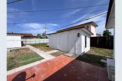 9310 SW 43rd St, Miami, FL 33165 - Photo 15
