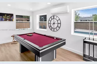 17621 NE 7th Ave, Miami, FL 33162 - Photo 11