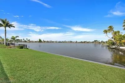 407 SW 37 St, Cape Coral, FL 33914 - Photo 7