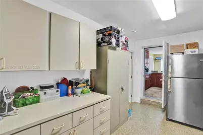 10730 SW 47th St, Miami, FL 33165 - Photo 21