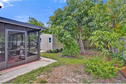 10730 SW 47th St, Miami, FL 33165 - Photo 31