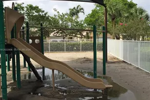 1804 Salerno Cir, Weston, FL 33327 - Photo 31