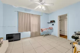 1122 NW 38th St, Miami, FL 33127 - Photo 13