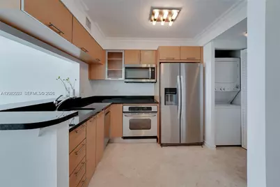 31 SE 5th St #3306, Miami, FL 33131 - Photo 7