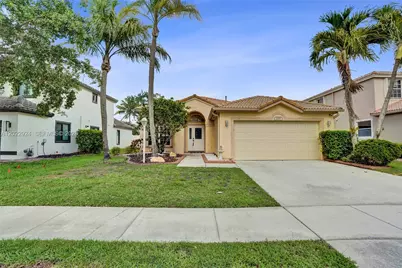 1155 NW 132nd Ave, Pembroke Pines, FL 33028 - Photo 1