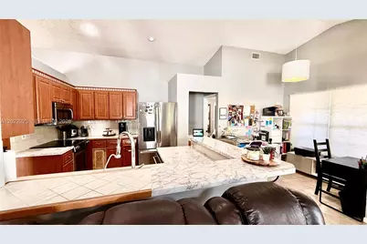 5470 Pine Cir, Coral Springs, FL 33067 - Photo 13