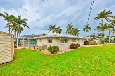450 Bayshore Dr, Cape Coral, FL 33904 - Photo 3