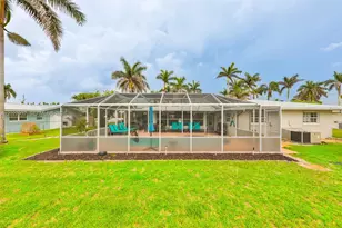 450 Bayshore Dr, Cape Coral, FL 33904 - Photo 5