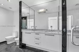 900 Biscayne Blvd, Miami, FL 33132 - Photo 13
