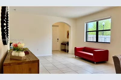 157 NE 25th Ave, Homestead, FL 33033 - Photo 9