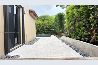 157 NE 25th Ave, Homestead, FL 33033 - Photo 3