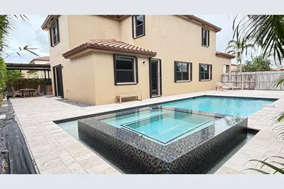 157 NE 25th Ave, Homestead, FL 33033 - Photo 1