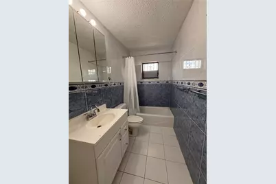 1046 NW 33rd Ave #Back, Miami, FL 33125 - Photo 15