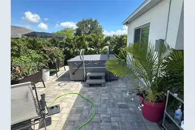 225 SW 31st Pl, Cape Coral, FL 33991 - Photo 27