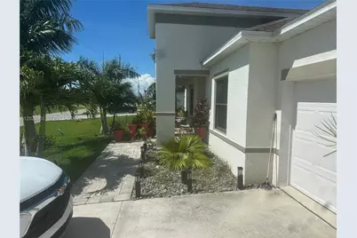 225 SW 31st Pl, Cape Coral, FL 33991 - Photo 3