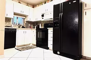 8961 S Hollybrook Blvd, Pembroke Pines, FL 33025 - Photo 21