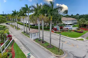 881 NW 208th Dr, Pembroke Pines, FL 33029 - Photo 43