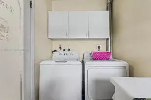 8309 NW 59th Pl, Tamarac, FL 33321 - Photo 35