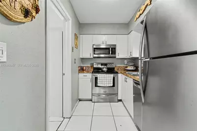 8309 NW 59th Pl, Tamarac, FL 33321 - Photo 15