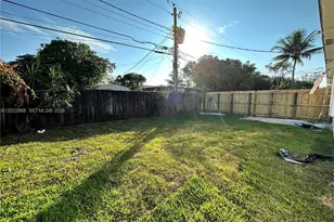 480 NW 42nd Ct, Deerfield Beach, FL 33064 - Photo 15