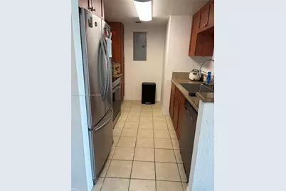 36 NW 6th Ave #802, Miami, FL 33128 - Photo 3