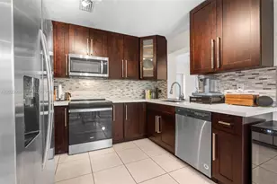 4270 NW 20th Ave, Oakland Park, FL 33309 - Photo 9