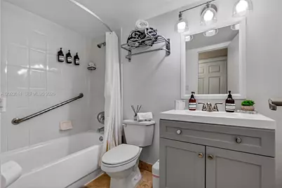 19201 Collins Ave #949, Sunny Isles Beach, FL 33160 - Photo 37
