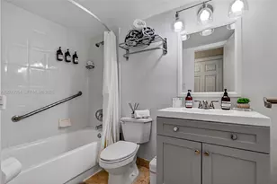 19201 Collins Ave, Sunny Isles Beach, FL 33160 - Photo 37