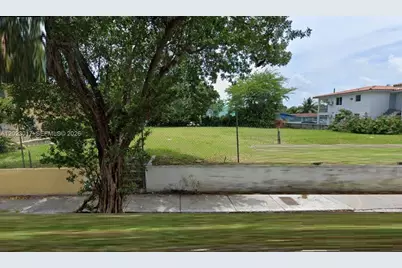 240 SW 7th Ave, Miami, FL 33130 - Photo 1