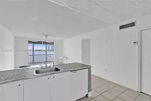 2920 Point E Dr, Aventura, FL 33160 - Photo 7