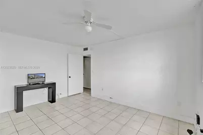 2920 Point East Dr #N408, Aventura, FL 33160 - Photo 21